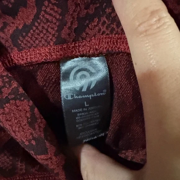 ❣️❄️Champion Burgundy Snake Pattern Leggings - Picture 4 of 4